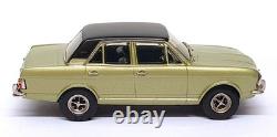 GTA Models 1/43 Scale GTA17 Ford Cortina Mk2 1600E S2 RHD Fern Green/Black Roof