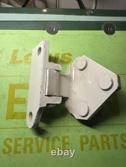 LOTUS CORTINA MK2 Pair Of Door Hinges 1 Painted 1 Unpainted 3014E 7322800A NOS