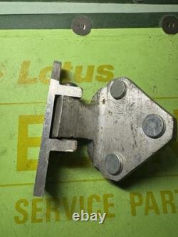 LOTUS CORTINA MK2 Pair Of Door Hinges 1 Painted 1 Unpainted 3014E 7322800A NOS