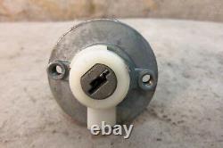 Nos Genuine Ford Glove Box Lock Cylinder Classic Cortina Escort Capri # 1595603